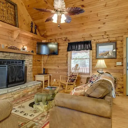 Cozy Bear Lodge - Hot Tub 15 Min To Pigeon Forge